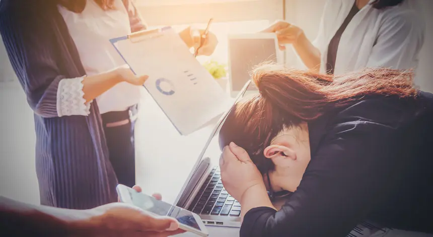 Desvio e Acúmulo de Função: Você Está Sendo Pago Corretamente Pelo Seu Trabalho? Dra Ellisabete Firmo